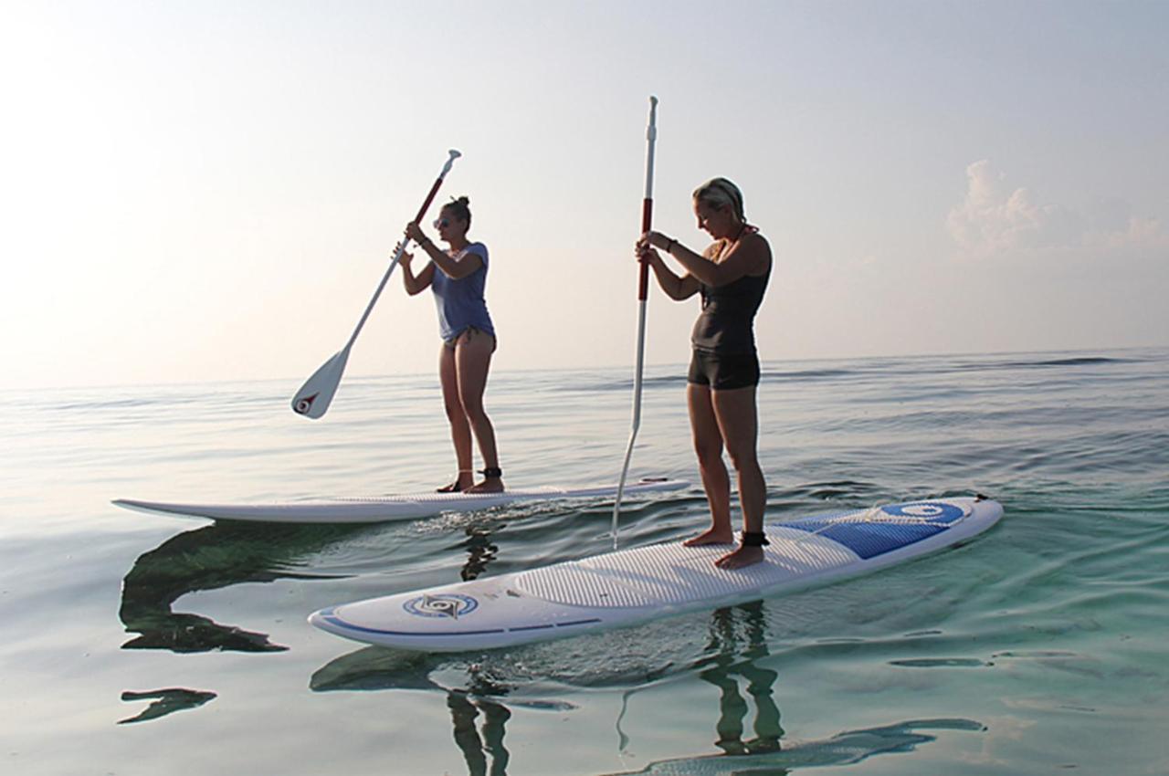 Palm Gate Maldives Hotell Thulusdhoo Eksteriør bilde