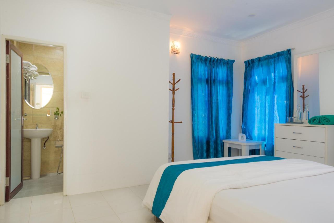 Palm Gate Maldives Hotell Thulusdhoo Eksteriør bilde