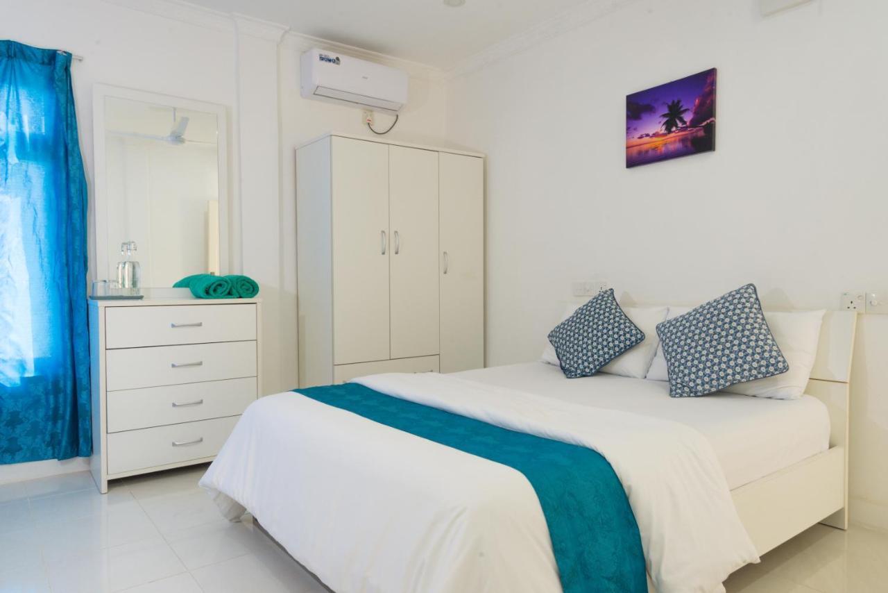 Palm Gate Maldives Hotell Thulusdhoo Eksteriør bilde