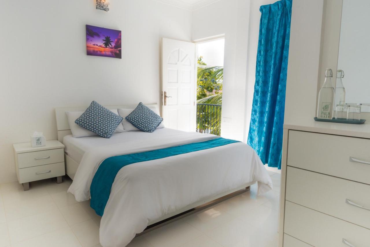 Palm Gate Maldives Hotell Thulusdhoo Eksteriør bilde